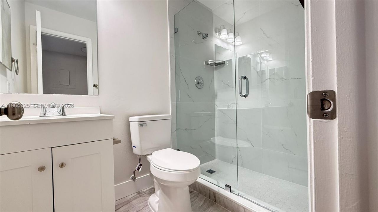 9705 Hammocks Blvd, Unit 201, Miami, FL 33196 Photo