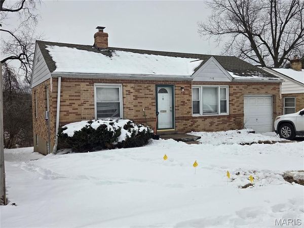 7148 Lillian Avenue , St Louis, MO 63121