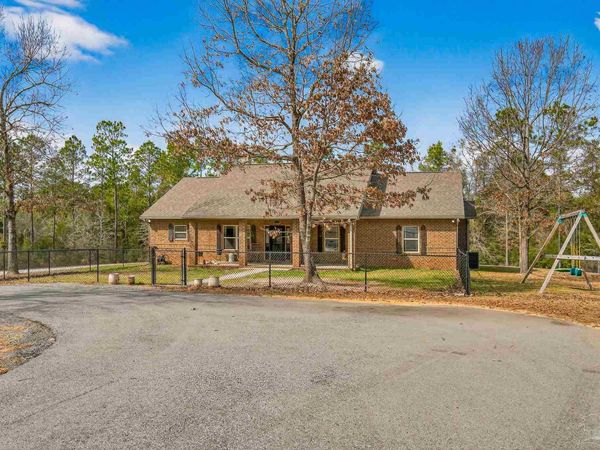 2248 Wallace Lake Rd, Pace, FL 32571