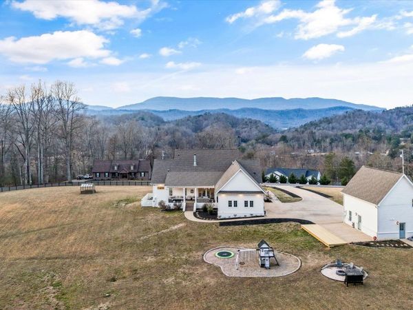 130 Hendren Lane, Clinton, TN 37716