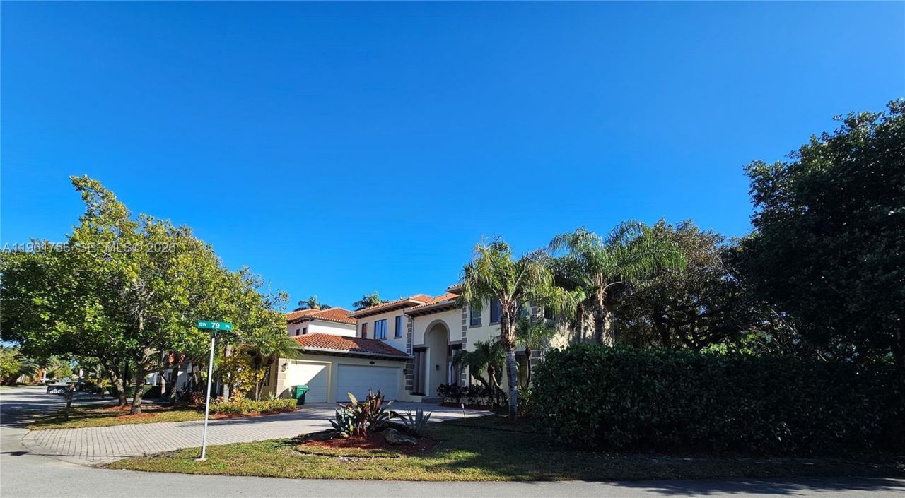 7996 SW 195th St , Cutler Bay, FL 33157 Photo