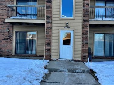 34673 E Clarkson Drive E, Fraser, MI 48026