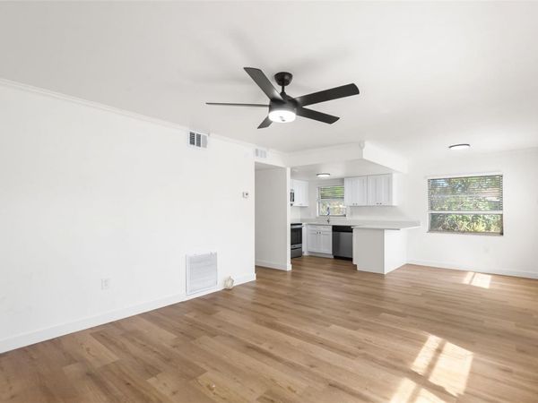 555 62ND STREET S, Unit 110, ST PETERSBURG, FL 33707