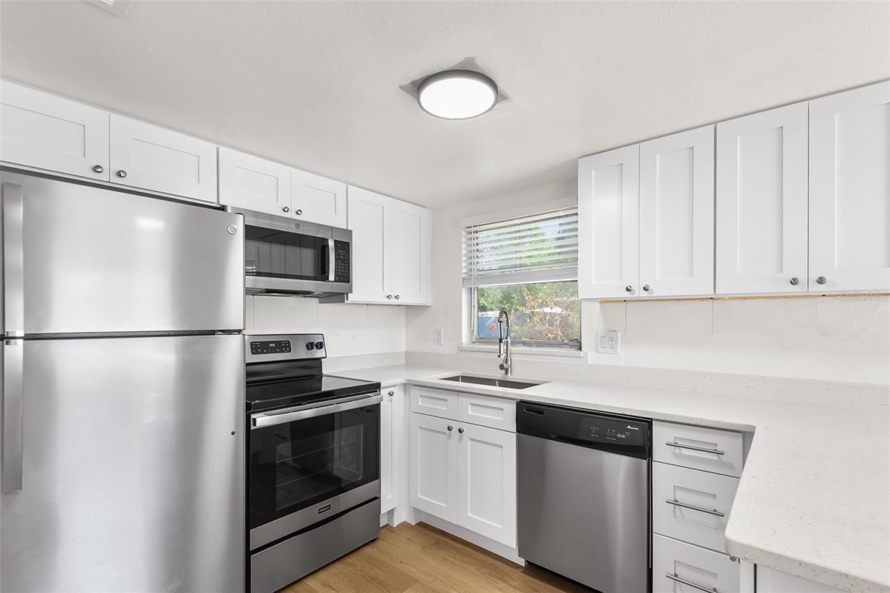 555 62nd Street S, Unit 110, Saint Petersburg, FL 33707 Photo