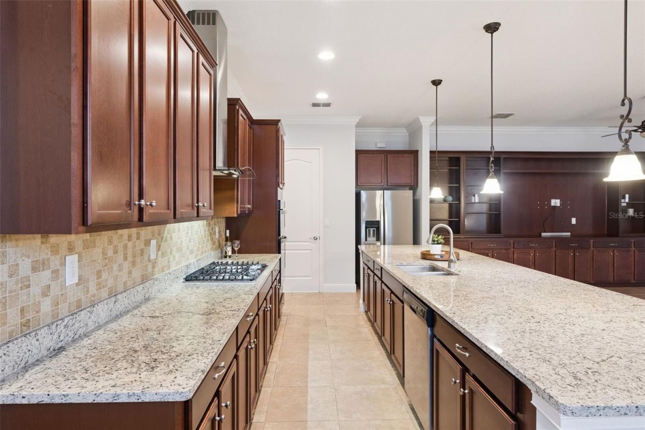 5043 Vantage Court, Saint Cloud, FL 34772 Photo