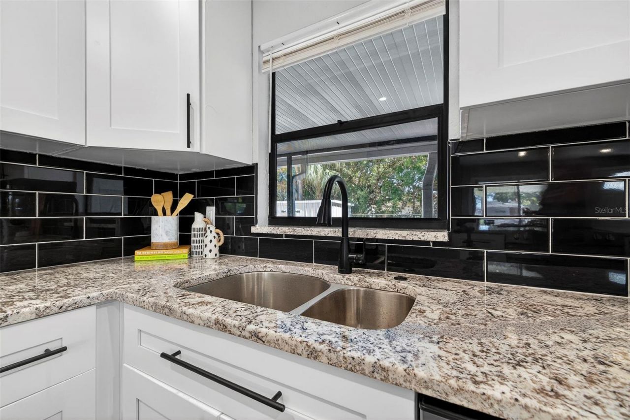 6525 15th Street N, Saint Petersburg, FL 33702 Photo