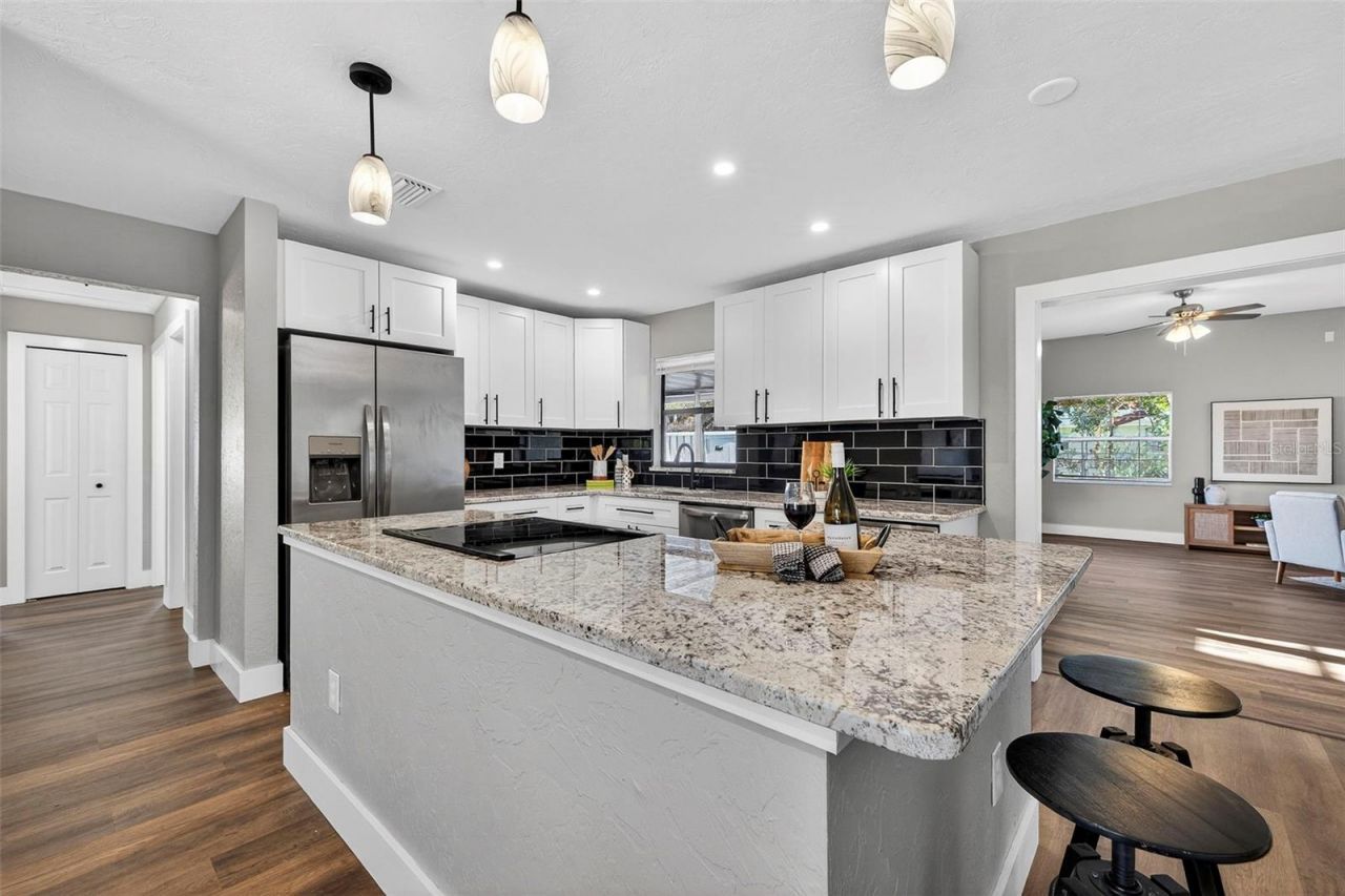 6525 15th Street N, Saint Petersburg, FL 33702 Photo