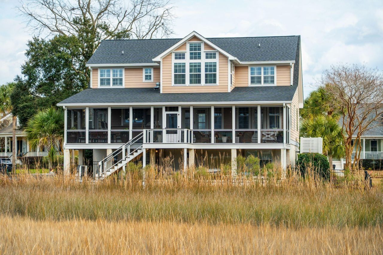 529 Two Mile Run Photo 100