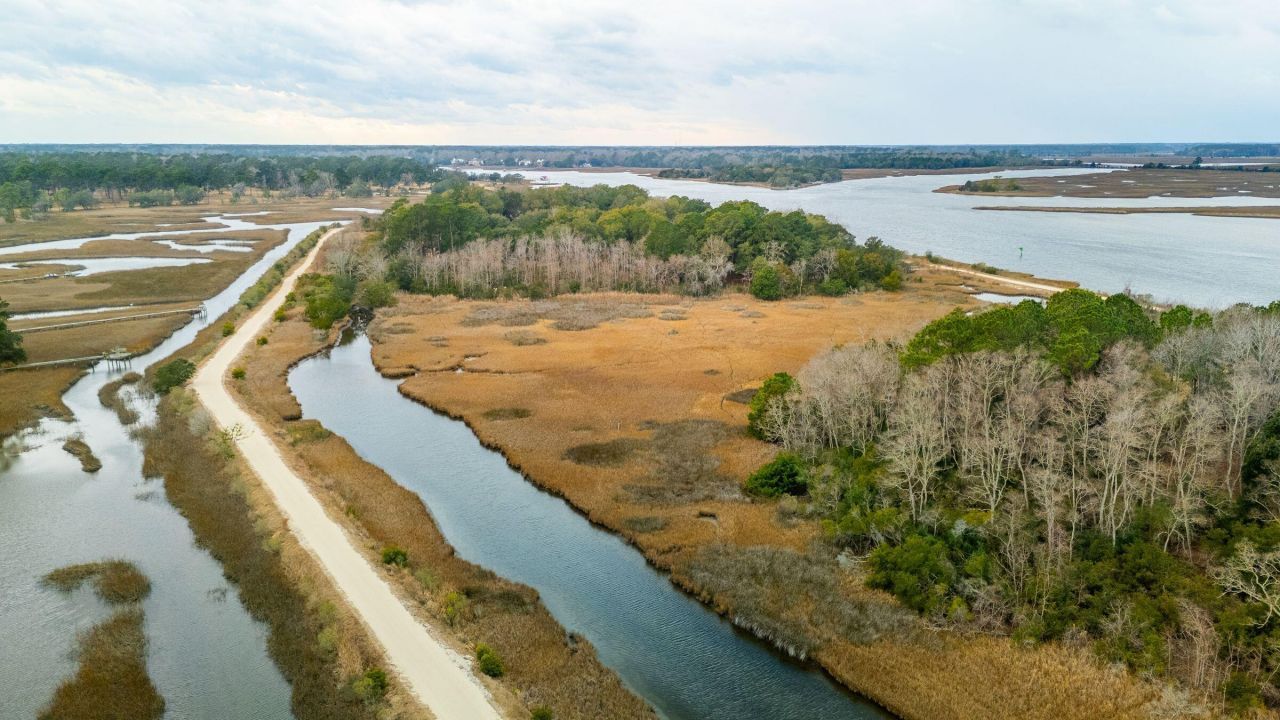 529 Two Mile Run Photo 107