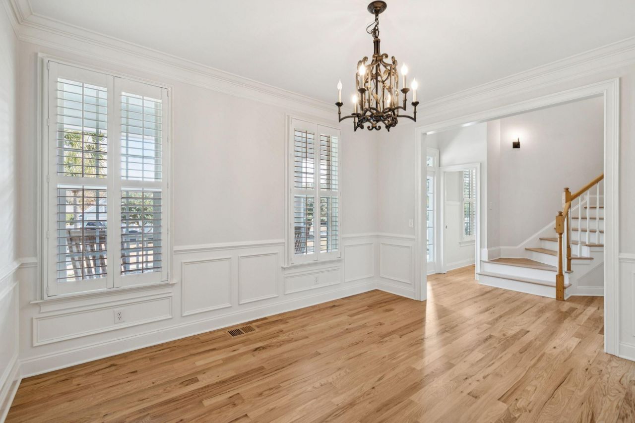 529 Two Mile Run Photo 13