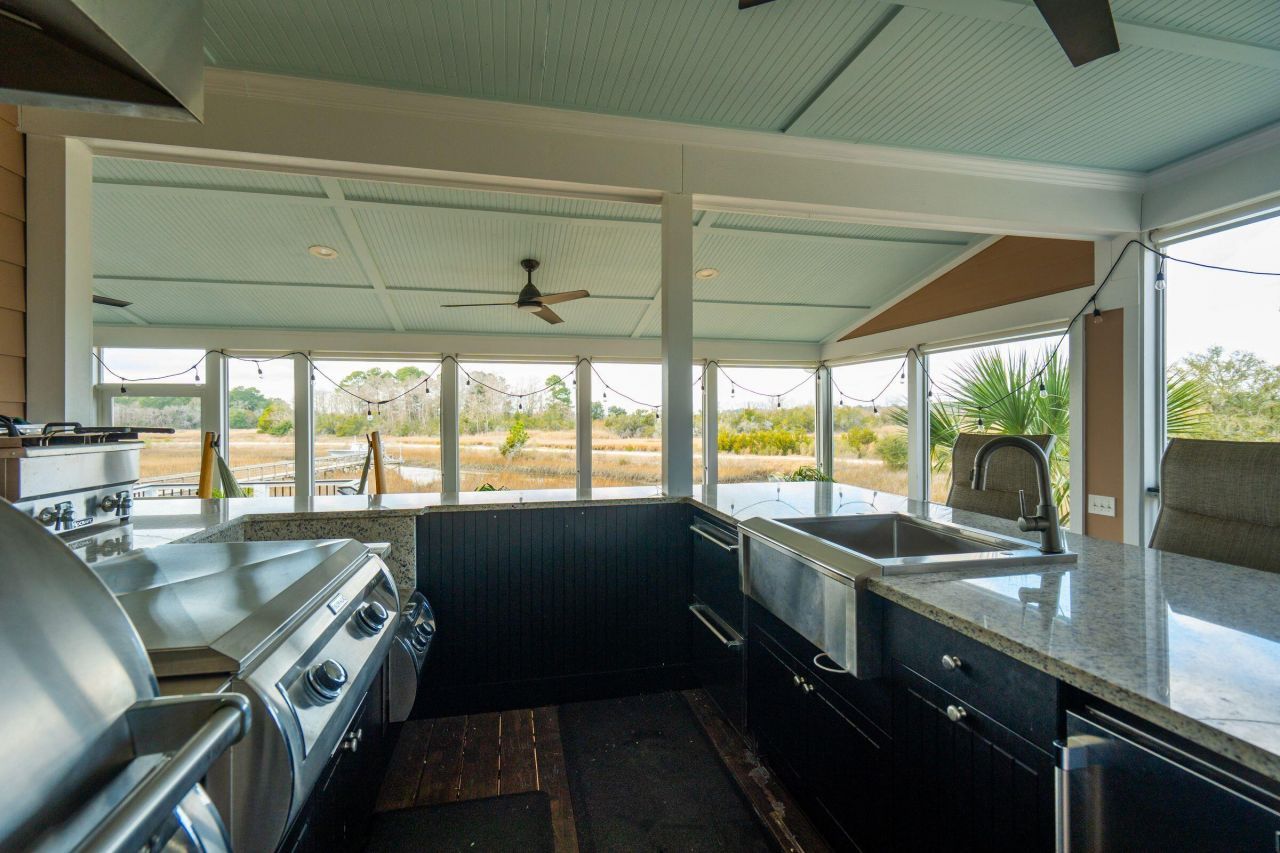 529 Two Mile Run Photo 30