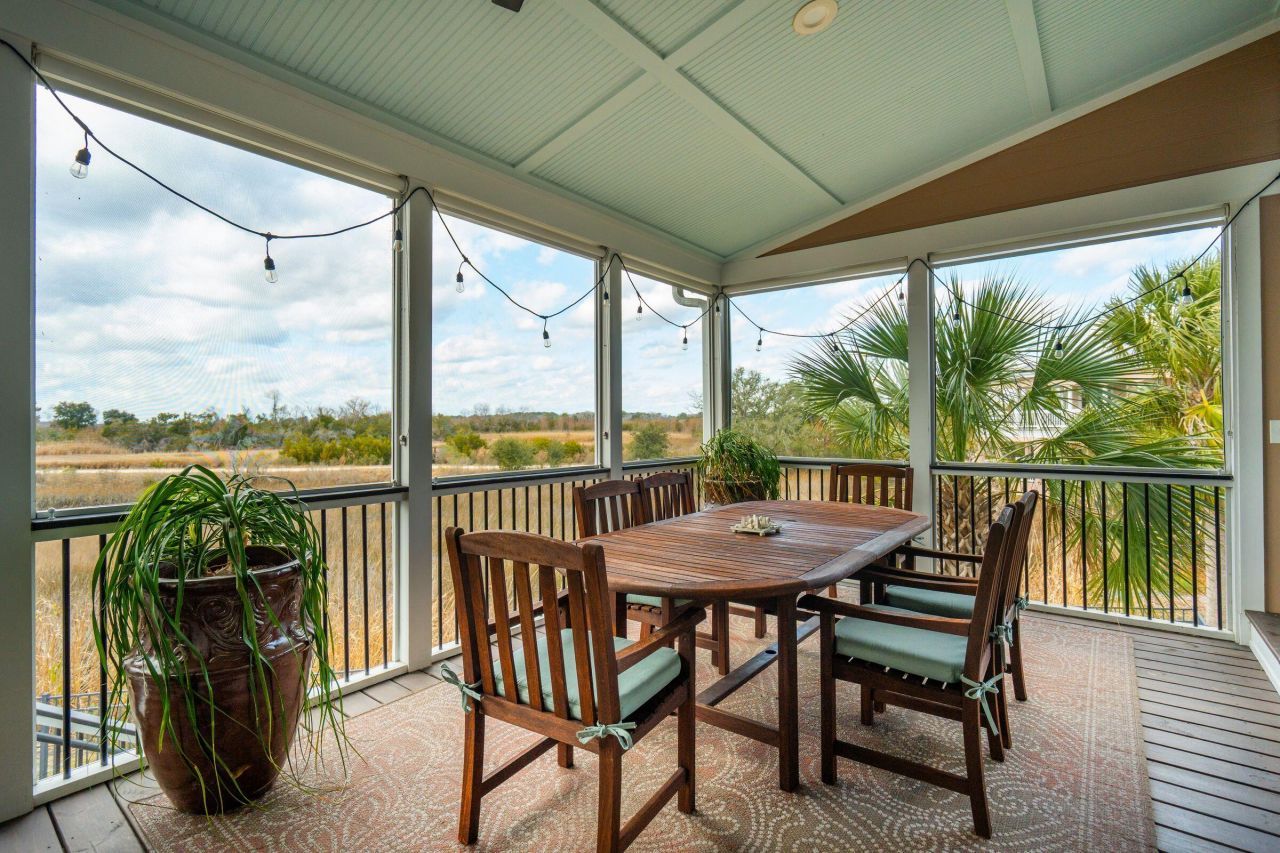 529 Two Mile Run Photo 36