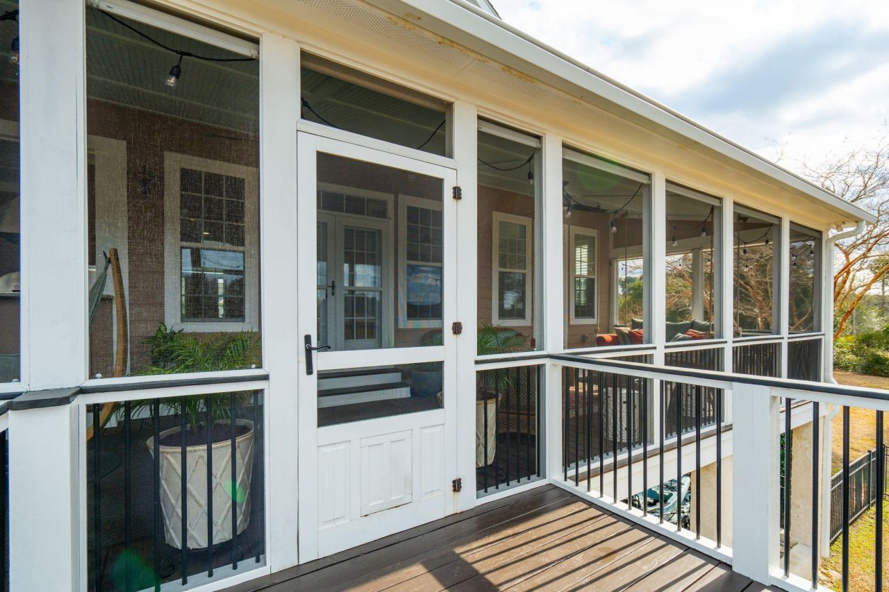 529 Two Mile Run Photo 44