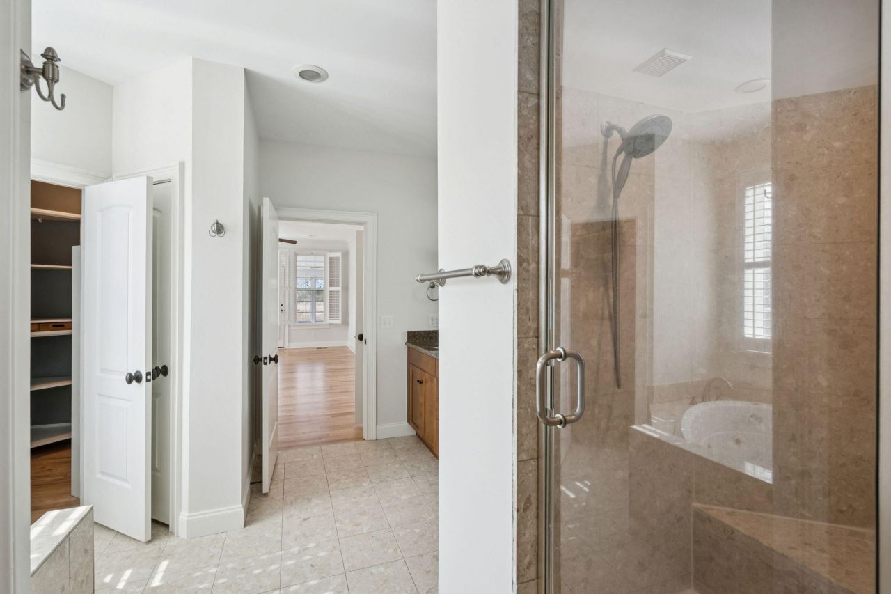 529 Two Mile Run Photo 55