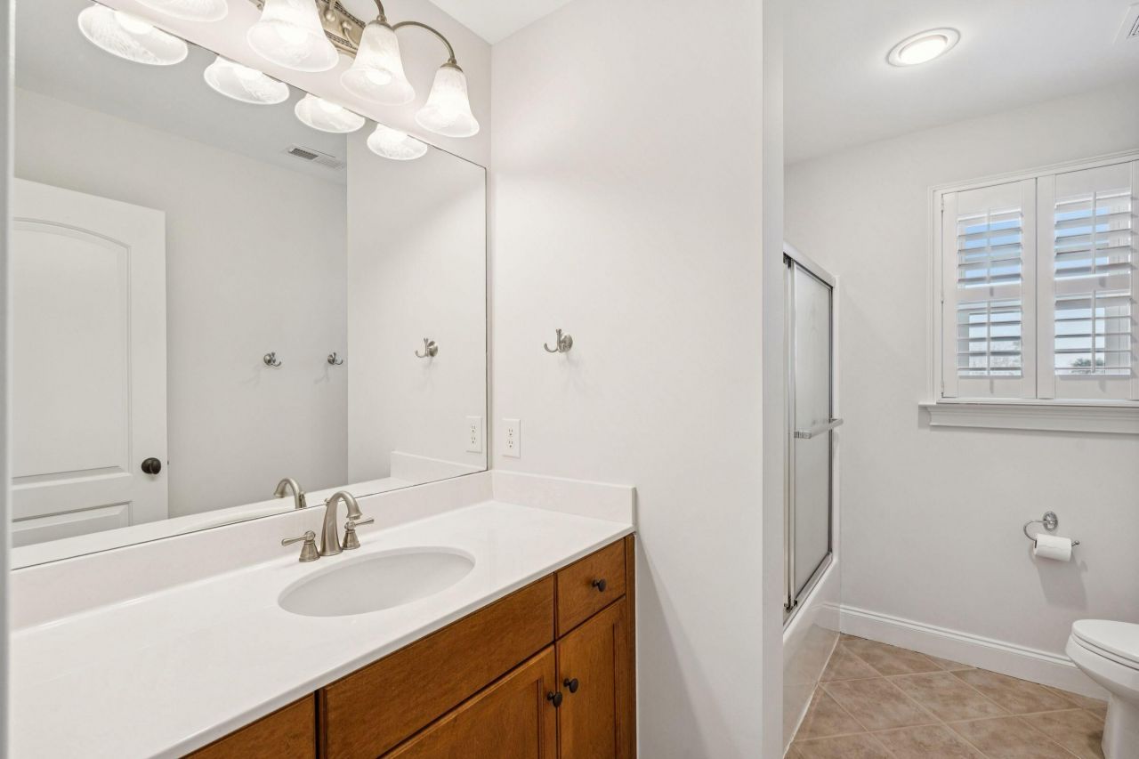 529 Two Mile Run Photo 72