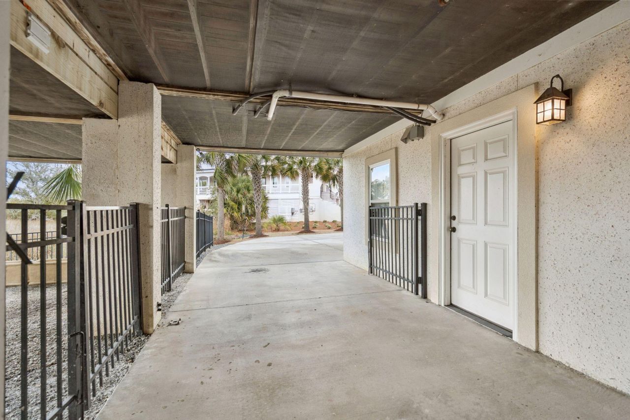 529 Two Mile Run Photo 81