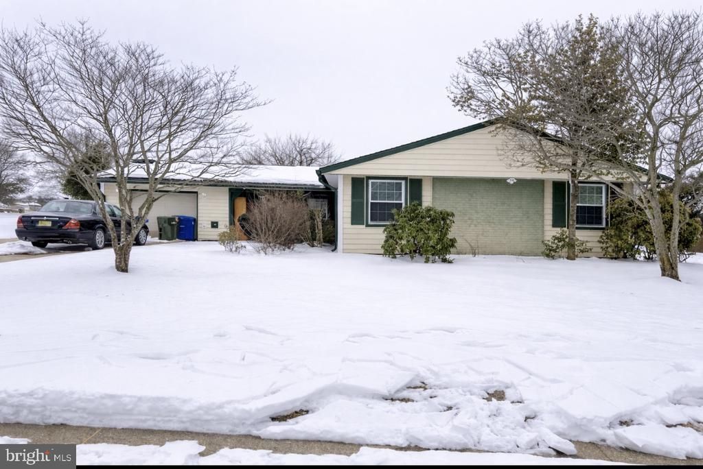 15 Toledo Lane, Willingboro, NJ 08046 Main Photo