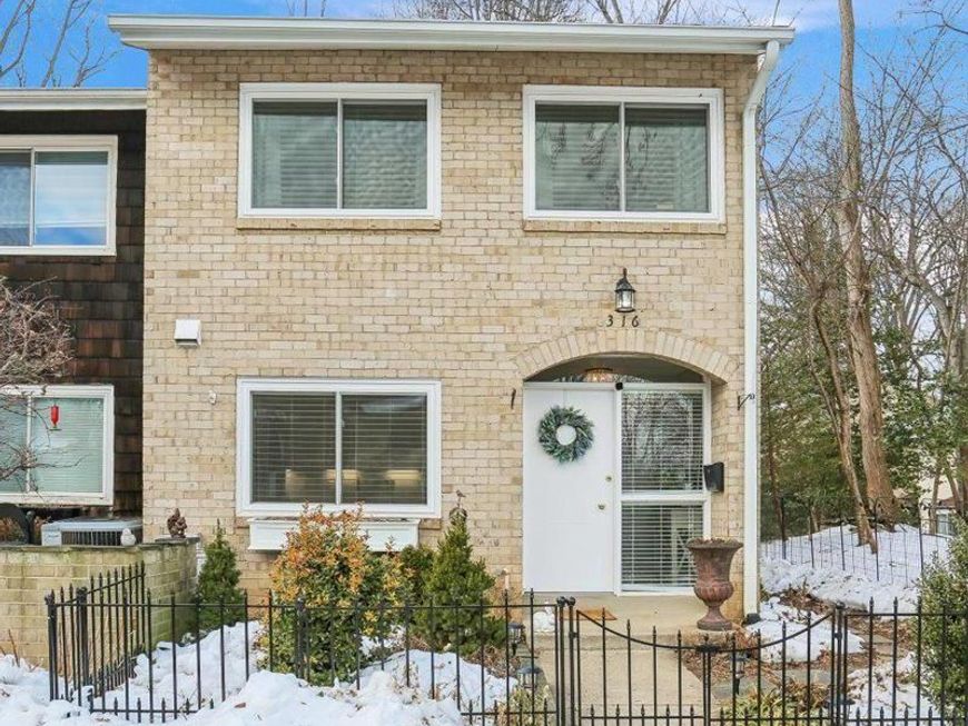 316 New Mark Esplanade, Rockville, MD 20850 Main Photo