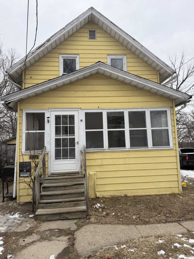 1121 Fairview Avenue, Rockford, IL 61101 Main Photo