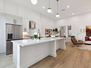 4208 Live Oak Street, Unit 106, Dallas, TX 75204