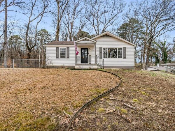 169 Crestwood Dr, Columbus, MS 39705