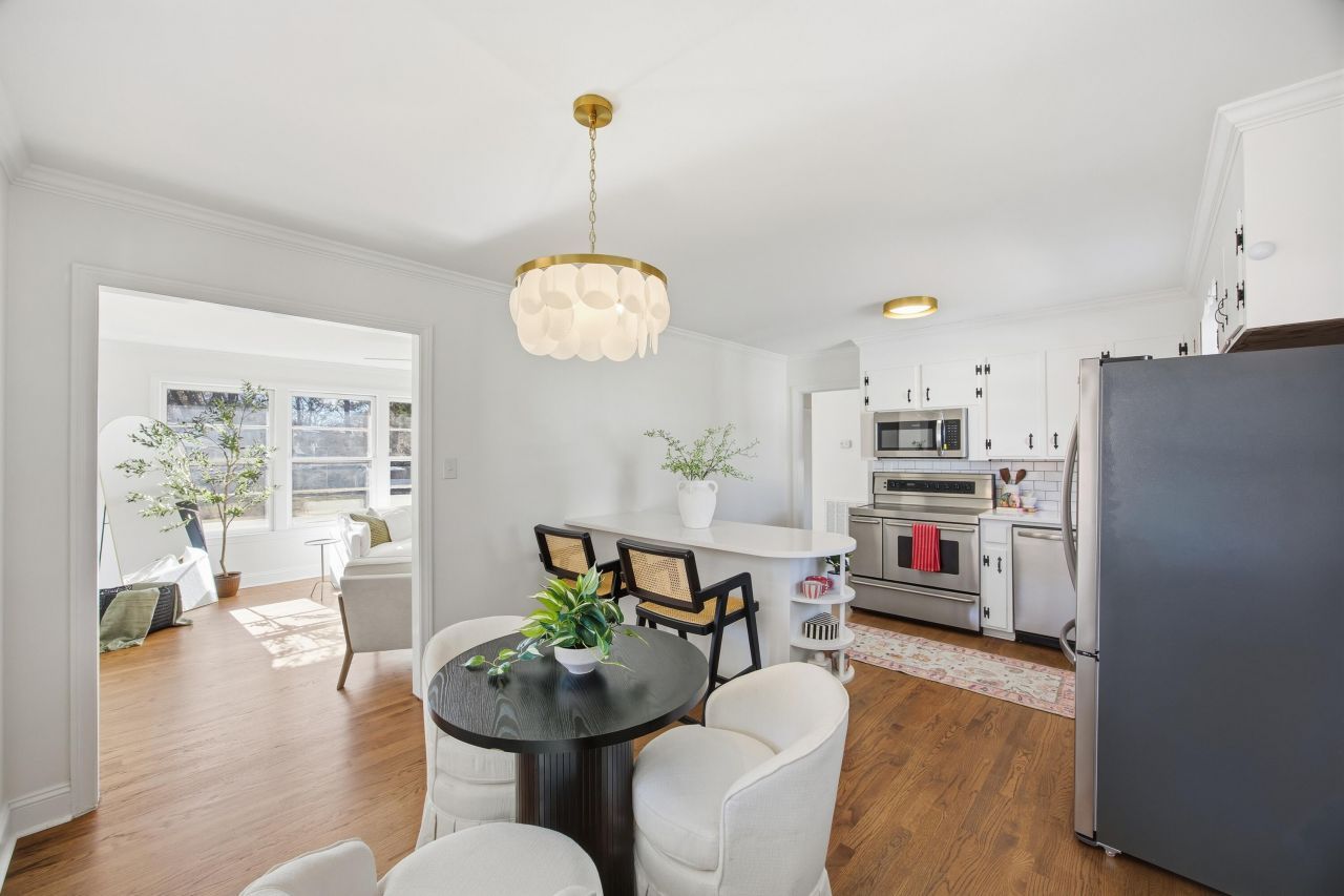 5308 Alvie Street Photo 9