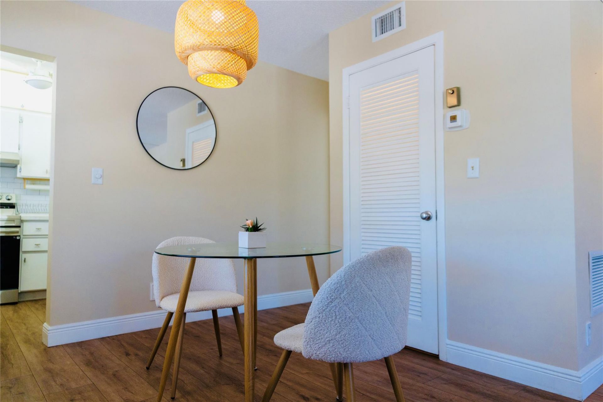 1900 NE 8th Court, Unit 201, Fort Lauderdale, FL 33304 Photo