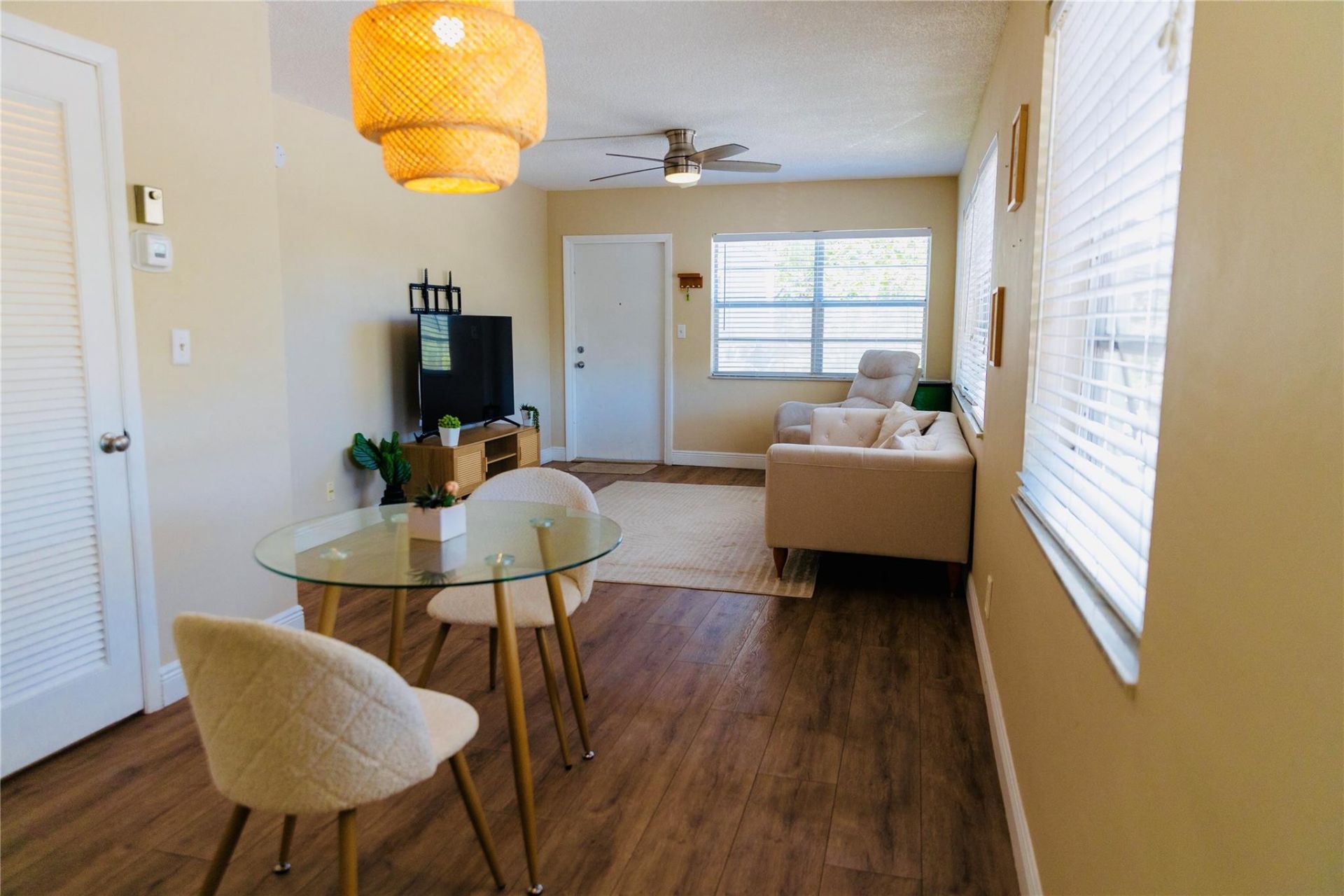 1900 NE 8th Court, Unit 201, Fort Lauderdale, FL 33304 Photo