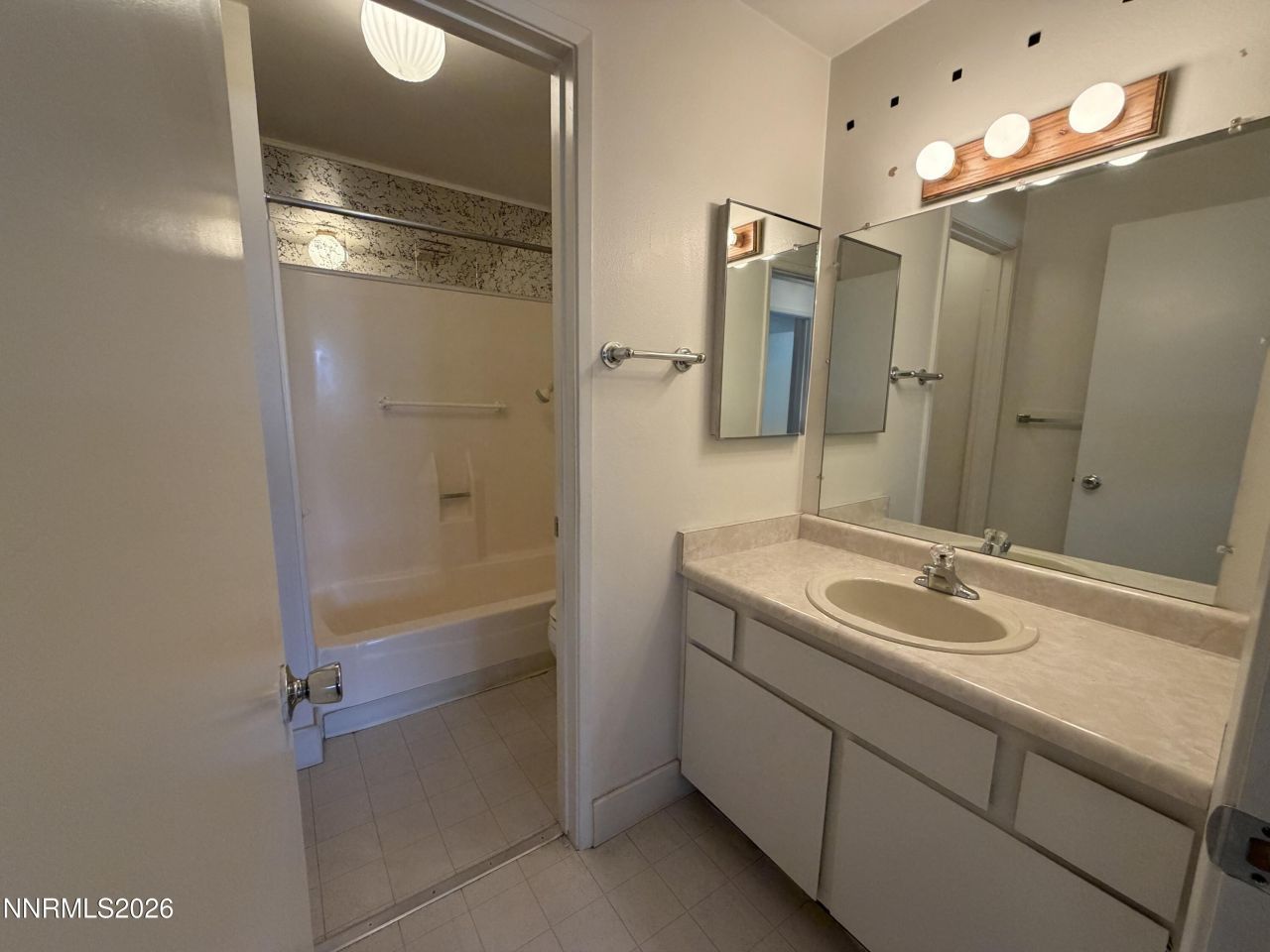 960 Cherry Tree Drive, Unit 1, Sparks, NV 89434 Photo