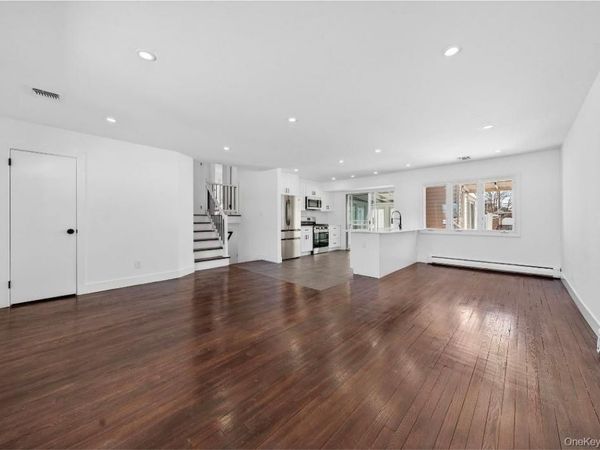 8 Whitebirch Lane, Commack, NY 11725