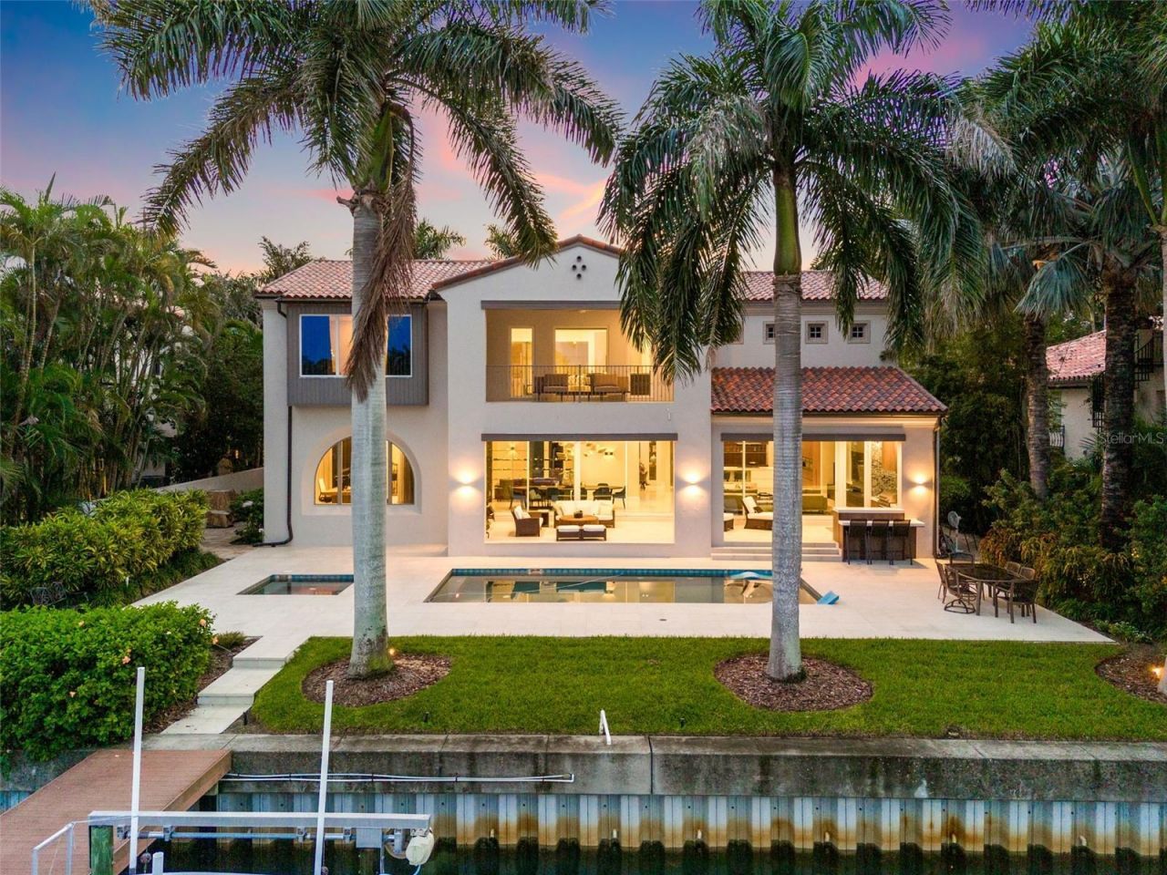 851 Brightwaters Boulevard Ne, Saint Petersburg, FL 33704 Photo