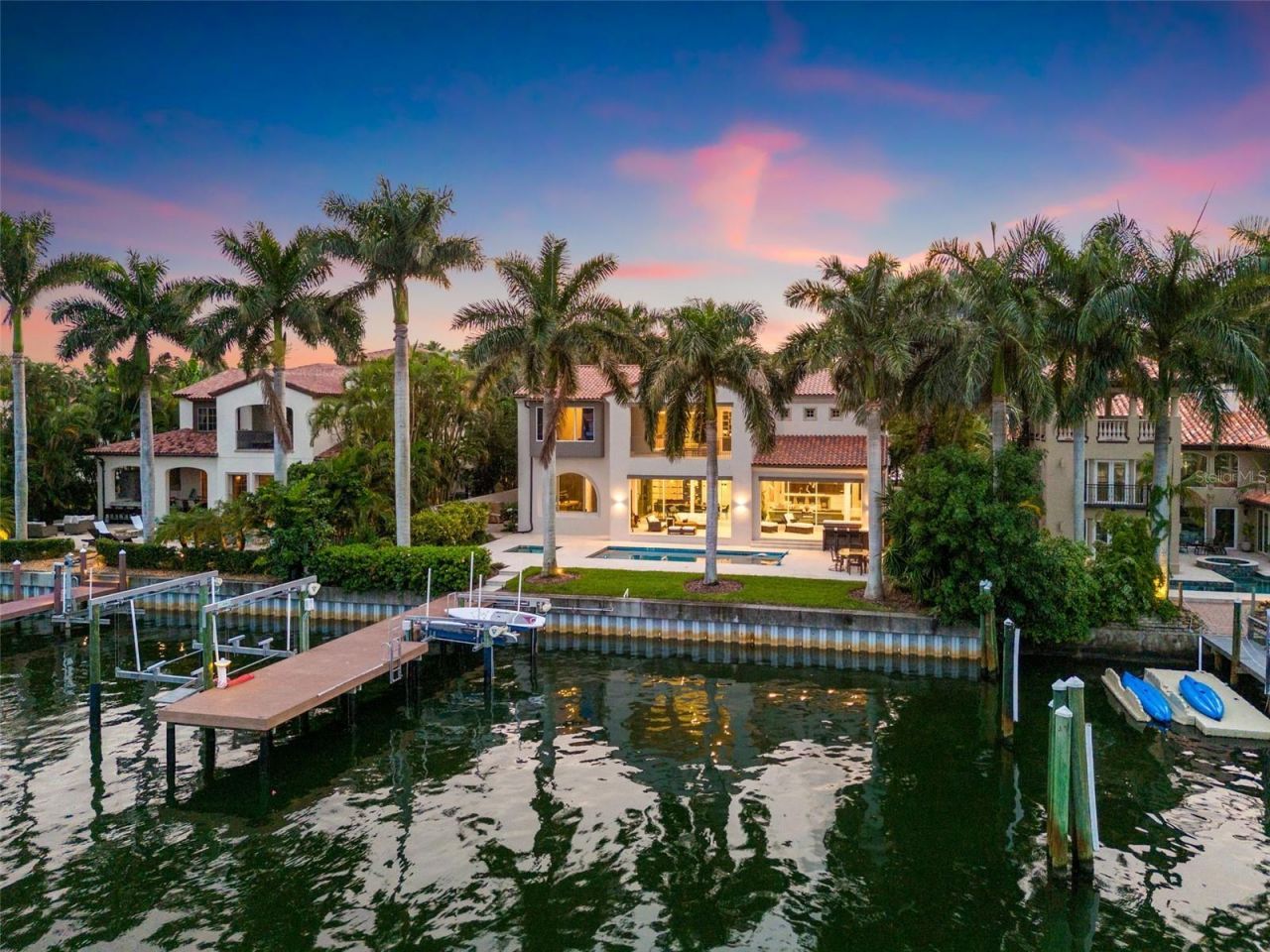 851 Brightwaters Boulevard Ne, Saint Petersburg, FL 33704 Photo