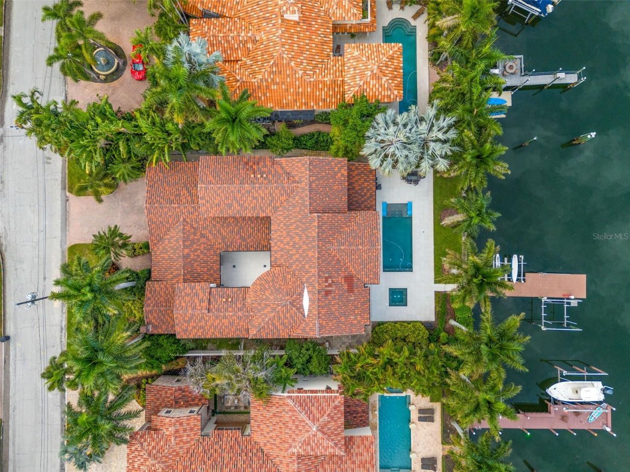 851 Brightwaters Boulevard Ne, Saint Petersburg, FL 33704 Photo