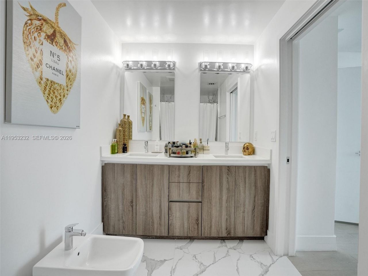 601 NE 36th St, Unit 1003, Miami, FL 33137 Photo