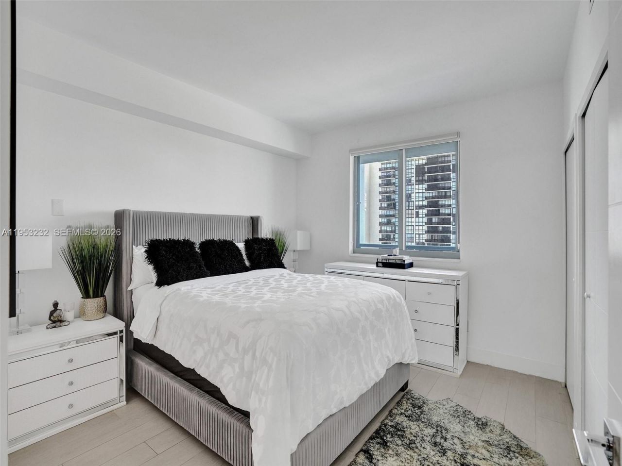 601 NE 36th St, Unit 1003, Miami, FL 33137 Photo