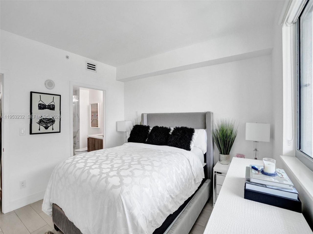 601 NE 36th St, Unit 1003, Miami, FL 33137 Photo