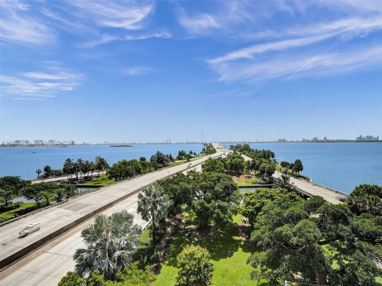 601 NE 36th St, Unit 1003, Miami, FL 33137 Photo