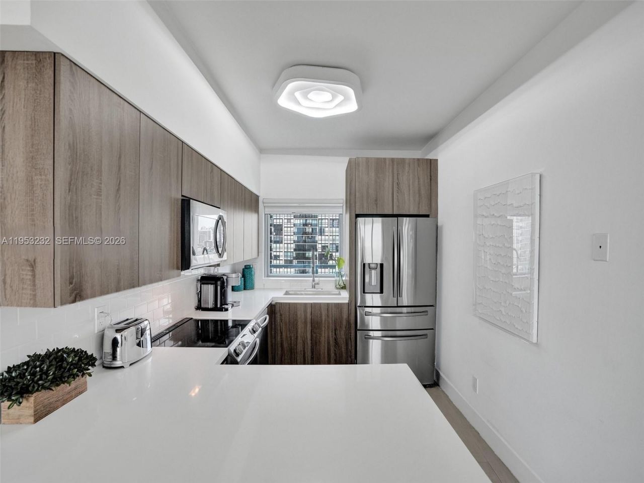 601 NE 36th St, Unit 1003, Miami, FL 33137 Photo