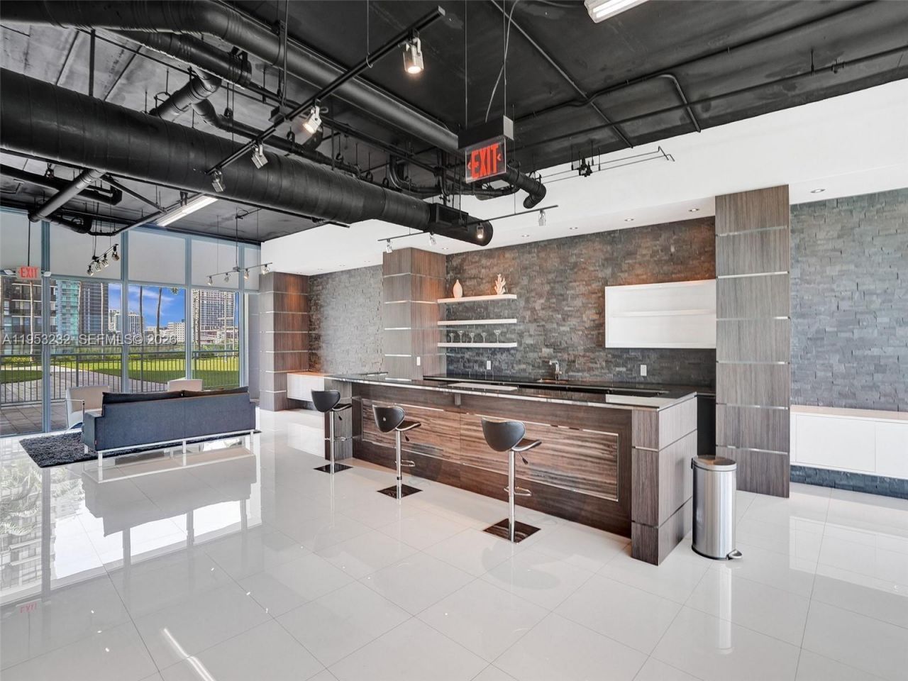 601 NE 36th St, Unit 1003, Miami, FL 33137 Photo