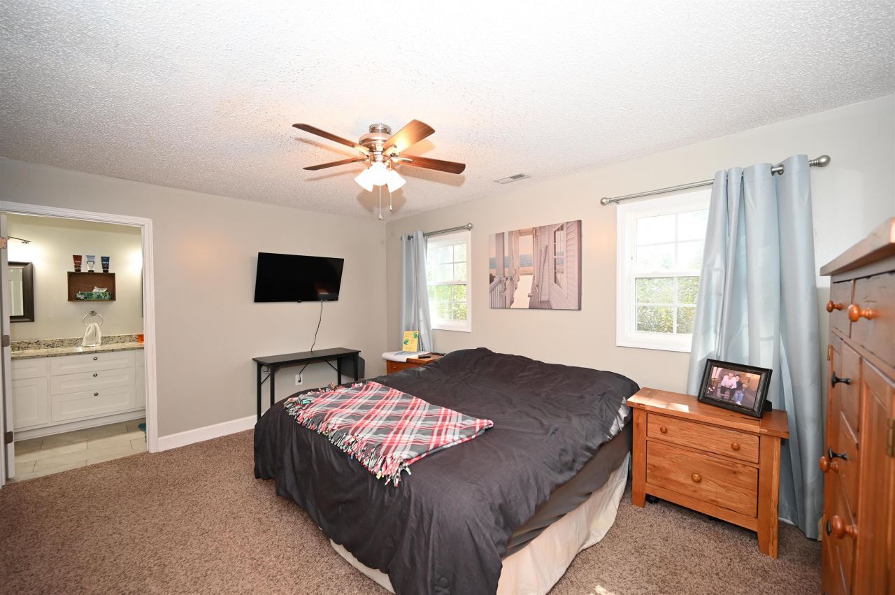 3210 Bryant St. Photo 12