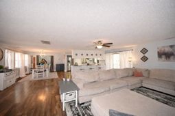 3210 Bryant St. photo 4