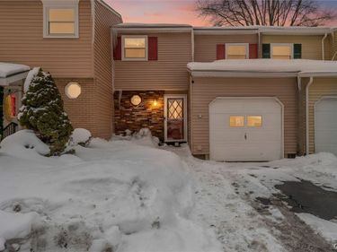 8014 Marlin Drive, Unit A, Clay, NY 13041