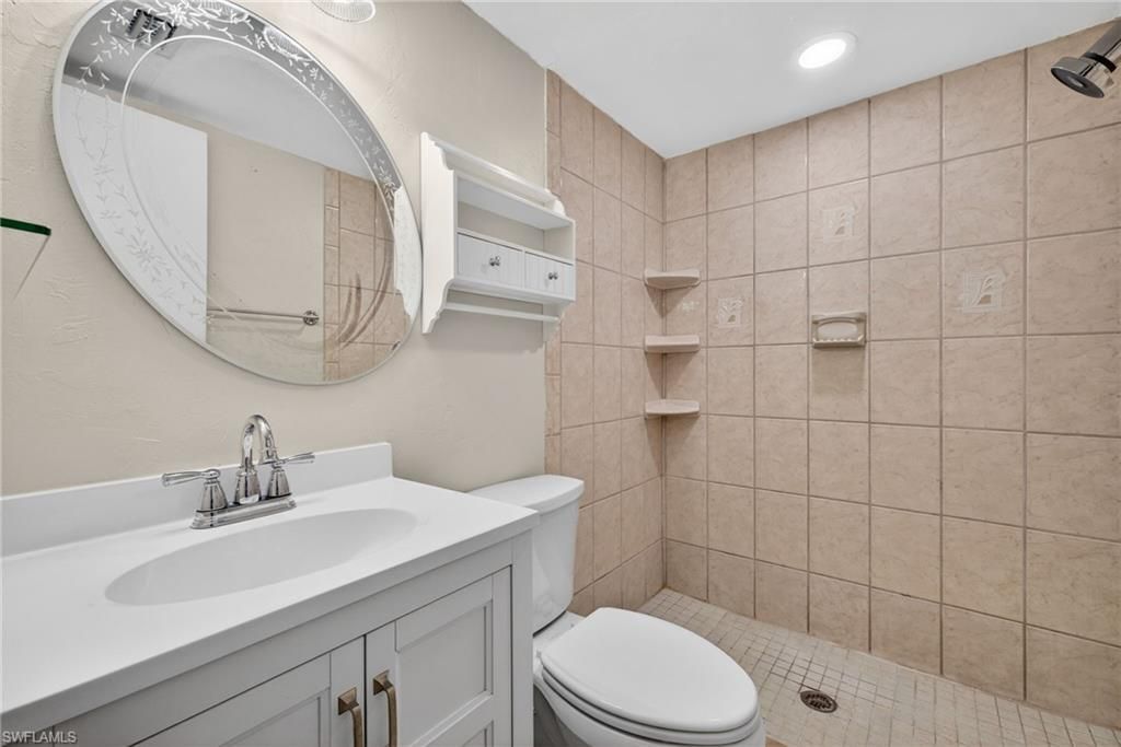 1251 Barrett Rd, Unit 702, North Fort Myers, FL 33903 Photo