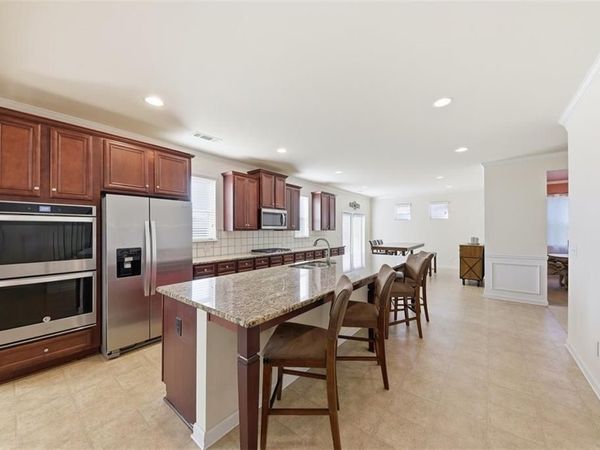 512 Coventry Way, Mcdonough, GA 30252