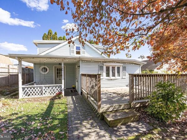 264 ROBERTS AVENUE, CONSHOHOCKEN, PA 19428