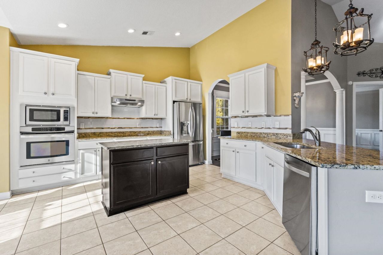 1035 Muscovy Pl. Photo 9