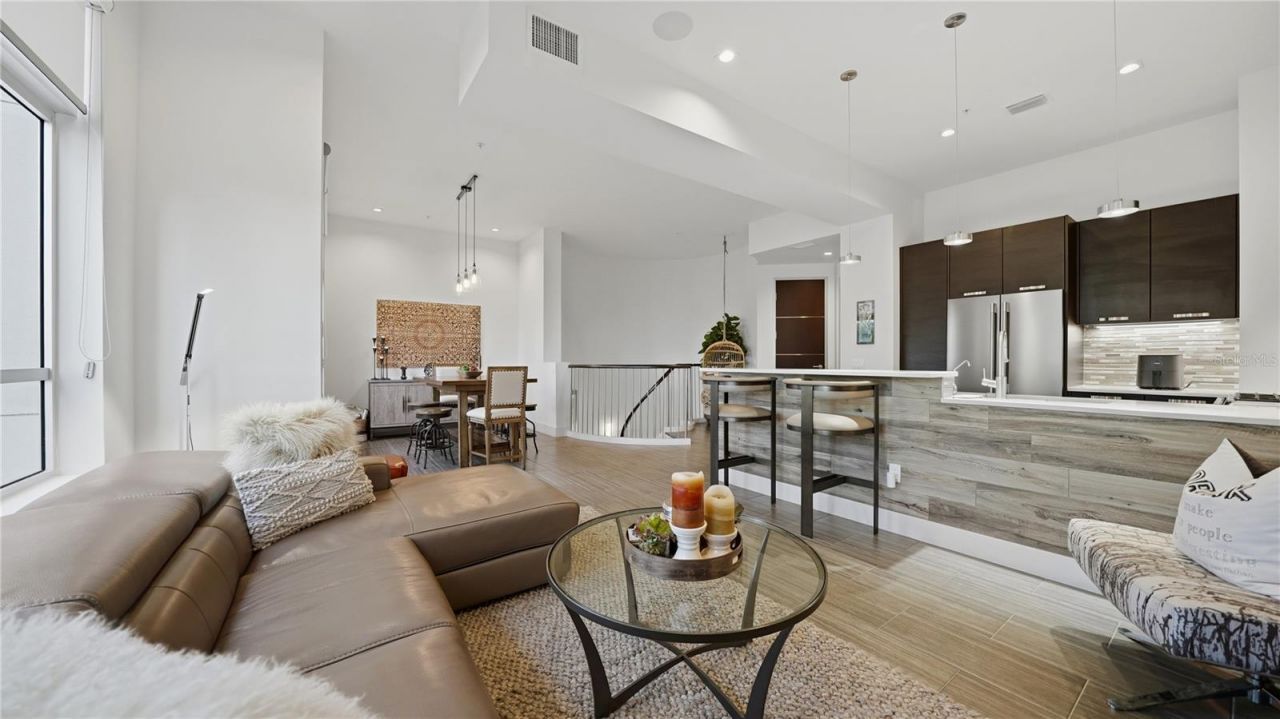 209 Cosmopolitan Court, Sarasota, FL 34236 Photo