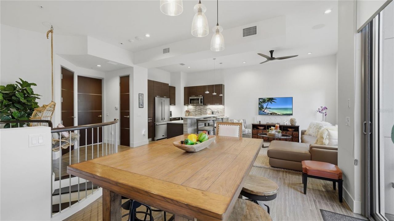 209 Cosmopolitan Court, Sarasota, FL 34236 Photo