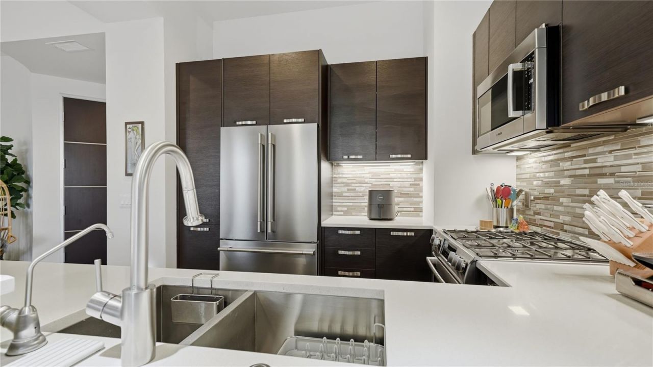 209 Cosmopolitan Court, Sarasota, FL 34236 Photo