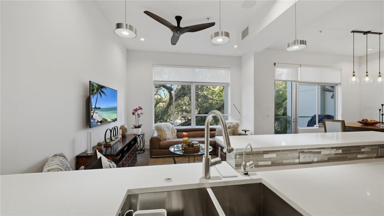 209 Cosmopolitan Court, Sarasota, FL 34236 Photo